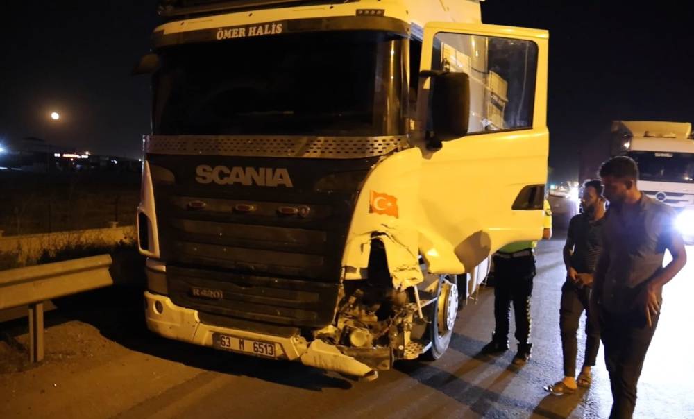 Aksaray’da TIR ile otomobiller çarpıştı!