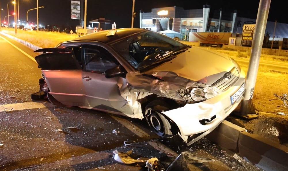 Aksaray’da TIR ile otomobiller çarpıştı!
