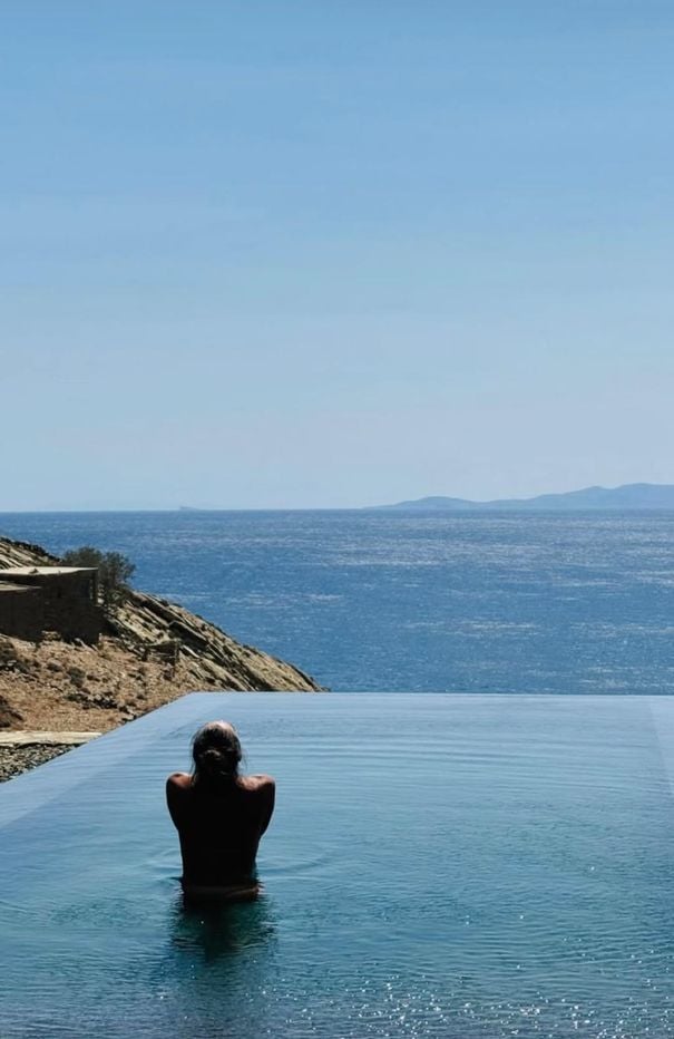 Tuvana Türkay'ın Cinque Terre'deki Tarzı Bizi Büyüledi! İtalya Tatilinde Göz Kamaştırdı