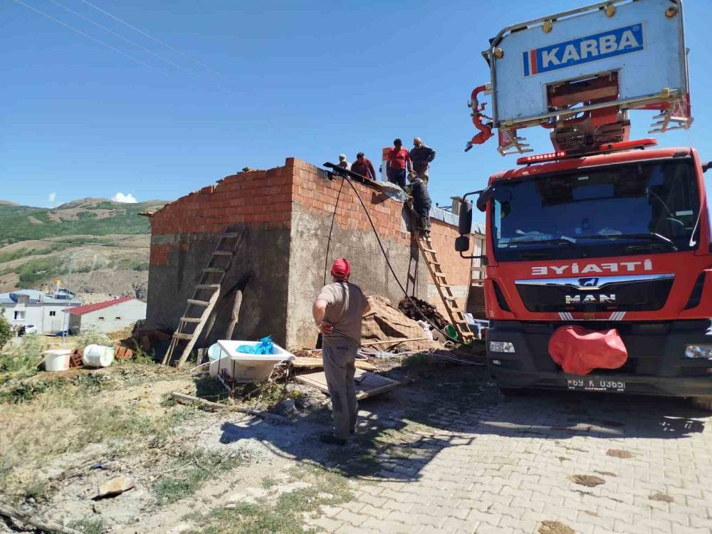 Tandır evinde çıkan yangın söndürüldü