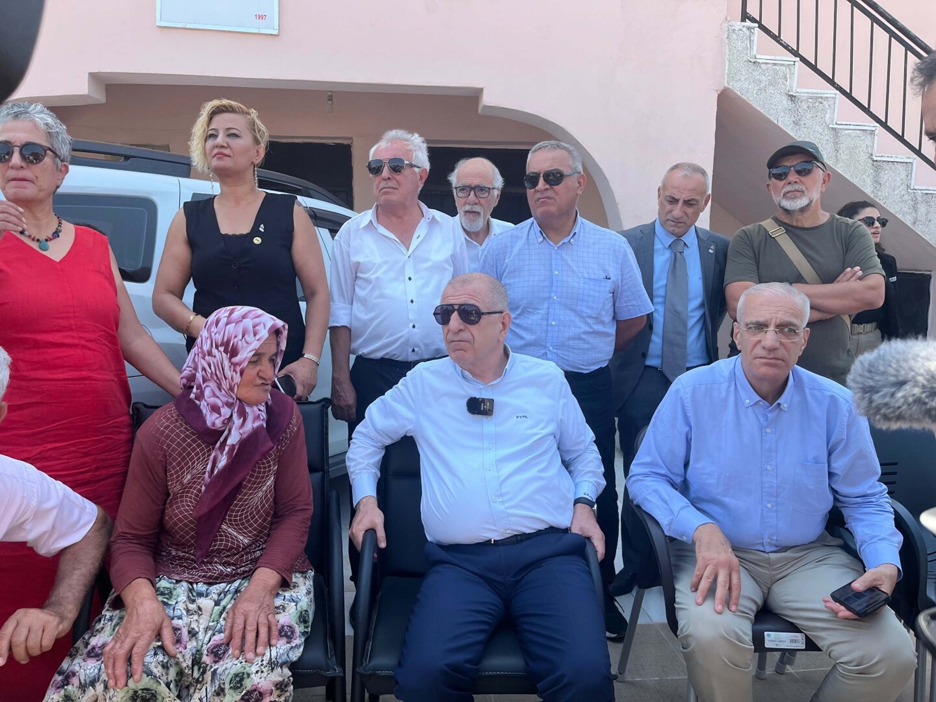 umit-ozdag-izmirdeki-yanginlar-bal-ure-817042-241985.jpg