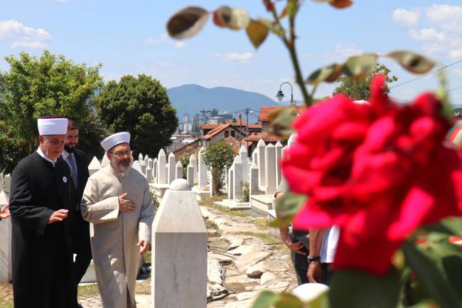 aa-20250712-38542951-38542943-diyanet-isleri-baskani-erbastan-bosna-hersek-islam-birligi-baskani-kavazovice-ziyaret-001.jpg