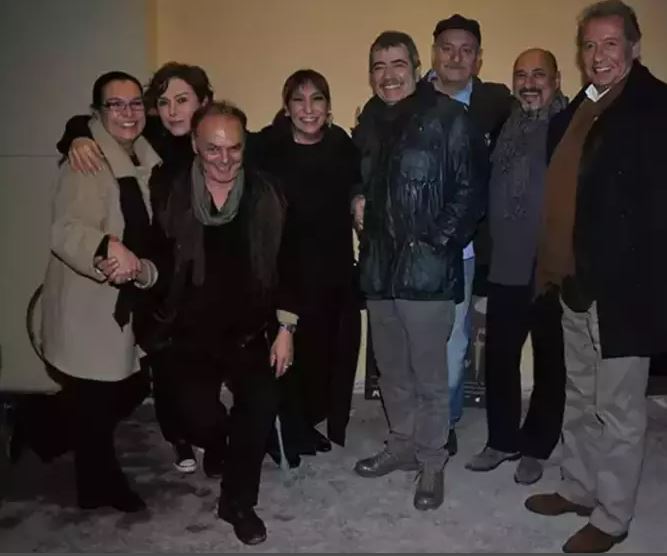 ayrilsak-da-beraberiz-zuhal-olcay-ve-selcuk-yontem-yillar-sonra-ayni-sahnede-yenicag-21.jpg