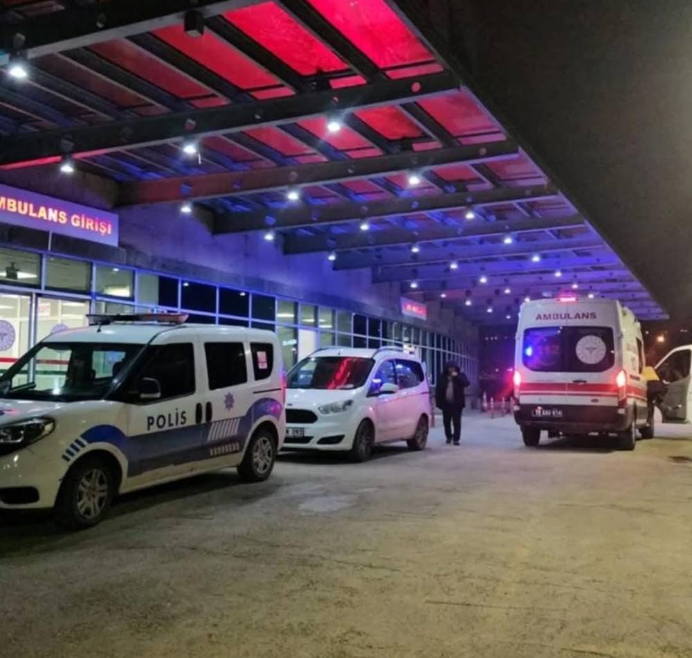 Çorum’da şok olay! Tırpan parmağı kopardı