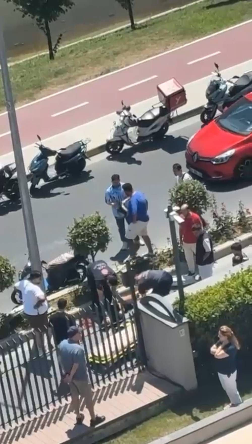 İstanbul'da gençlerin kahreden kazası: Tek teker gösterisi facia ile bitti!