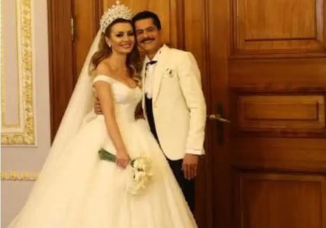 smail-hacioglu-eski-esi-duygu-kumarki-ile-tatilde-asklari-yeniden-mi-canlaniyorqyenicag-3.jpg