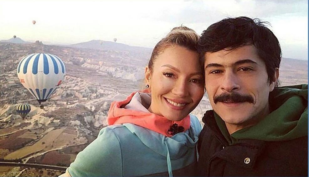 smail-hacioglu-eski-esi-duygu-kumarki-ile-tatilde-asklari-yeniden-mi-canlaniyorqyenicag-5.jpg