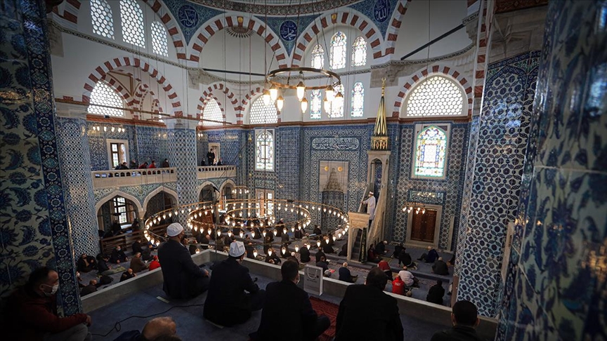 cuma-hutbesinde-kuraklik-uyarisi-suyumuzu-israf-etmeyelim-yenicag-5.jpg