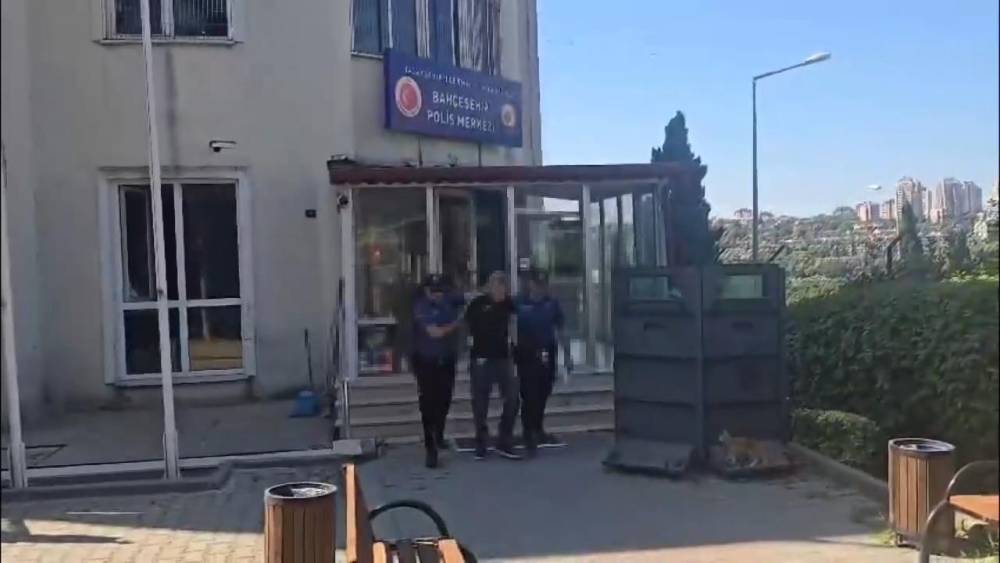 Sitedeki çığlıklar cinayeti ortaya çıkardı!  Eşini defalarca bıçakladı