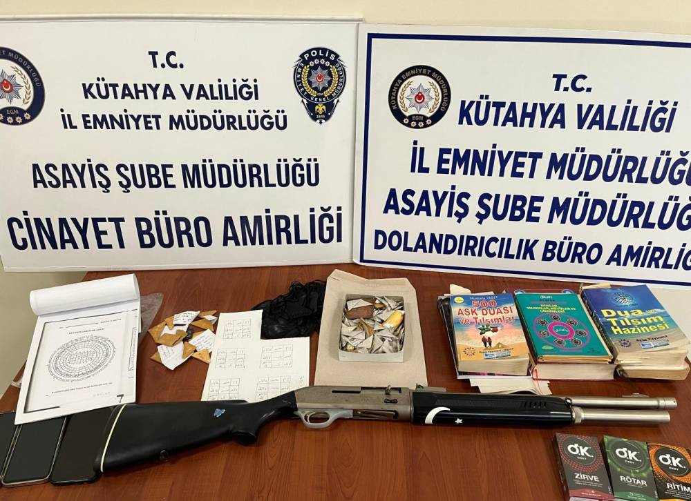 Üfürükçü çetesine polis baskını! Evden çıkanlar şoke etti