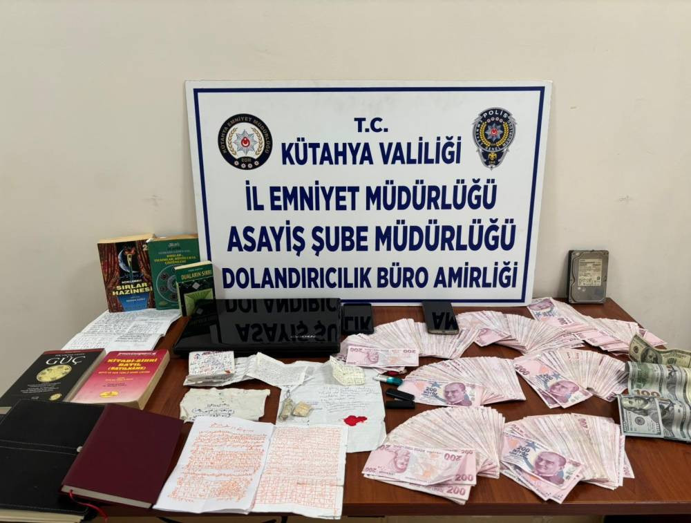 Üfürükçü çetesine polis baskını! Evden çıkanlar şoke etti