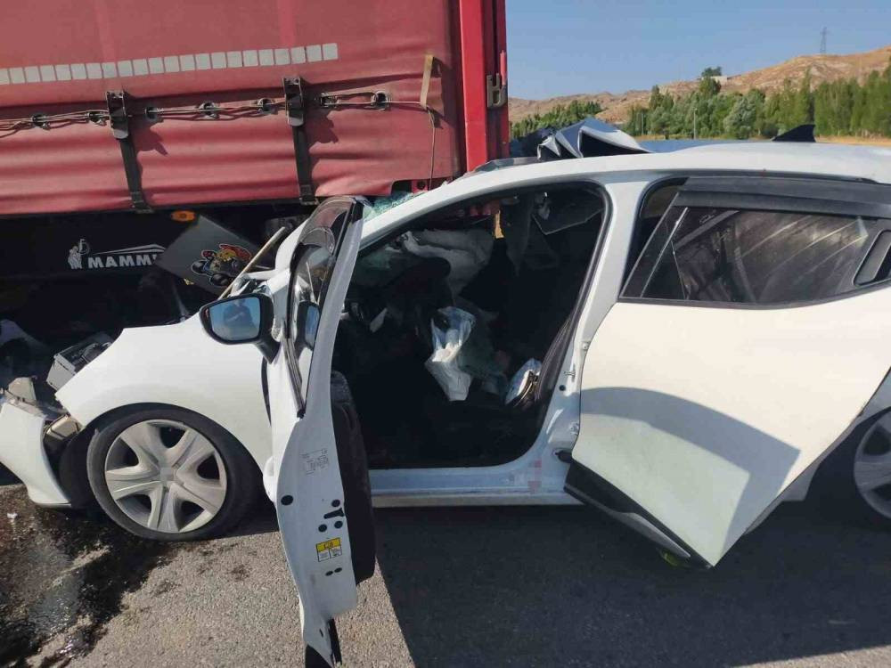 Sivas’ta korkunç kaza! Çok sayıda yaralı var