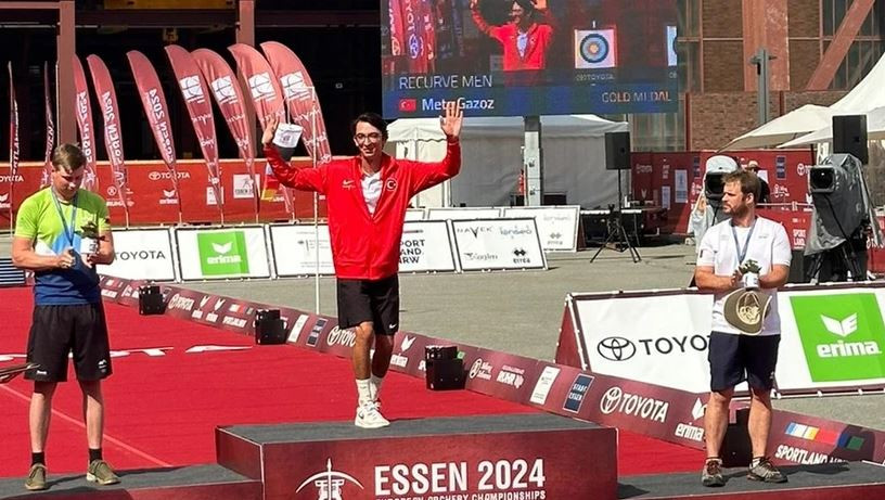 mete-gazoz-askta-da-okunu-12den-vurdu-olimpiyat-sampiyonu-okcunun-kalbini-calan-guzel-kim-yenicag-12.jpg
