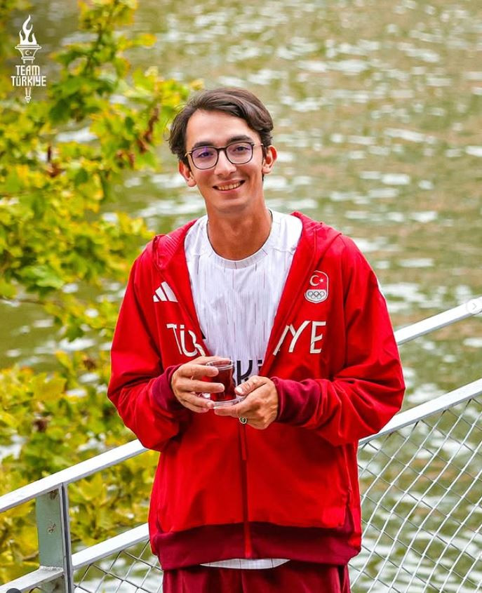 mete-gazoz-askta-da-okunu-12den-vurdu-olimpiyat-sampiyonu-okcunun-kalbini-calan-guzel-kim-yenicag-26.jpg