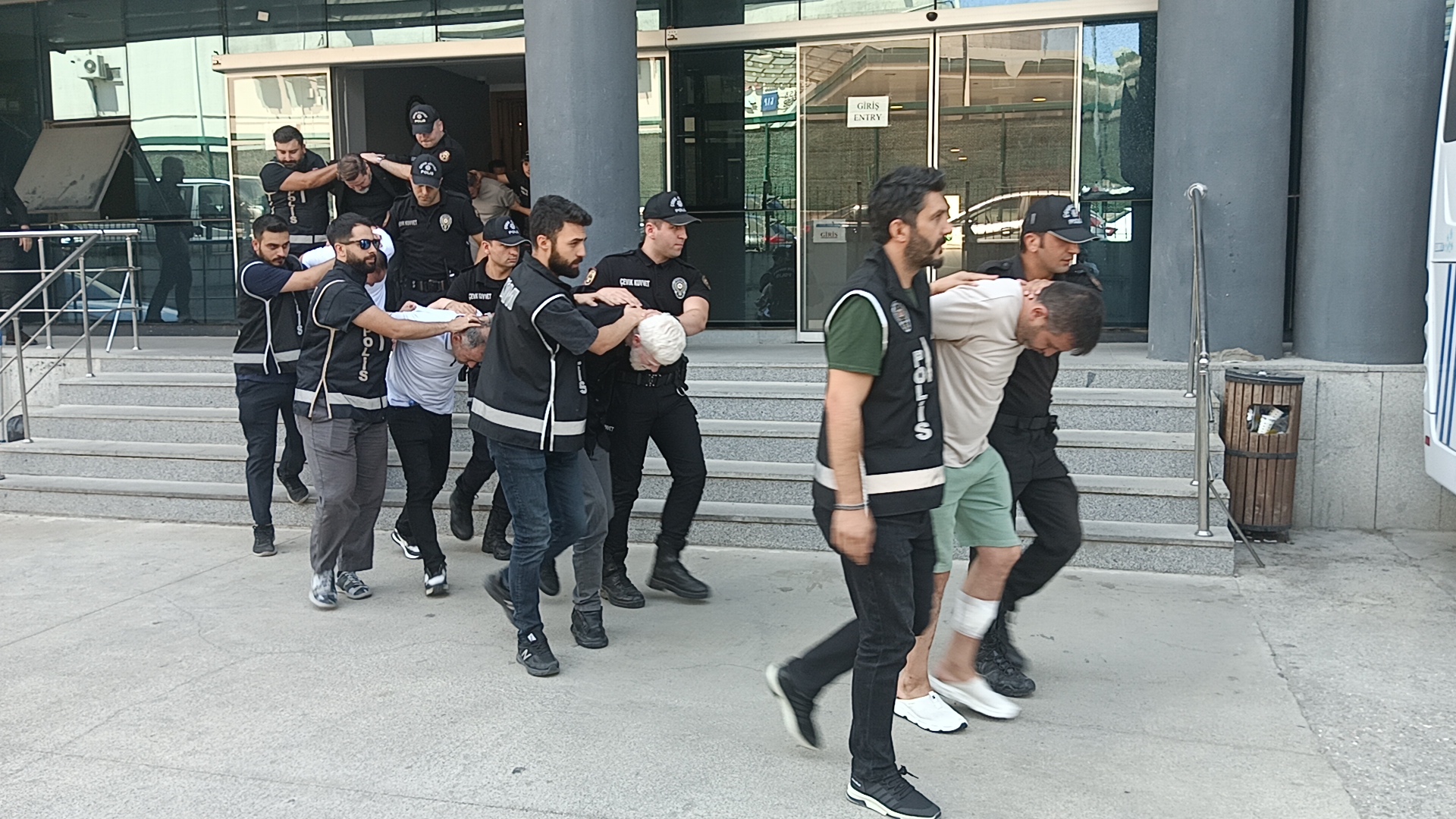 bursada-cetkinler-cetesi-operasyonu-827591-245242.jpg