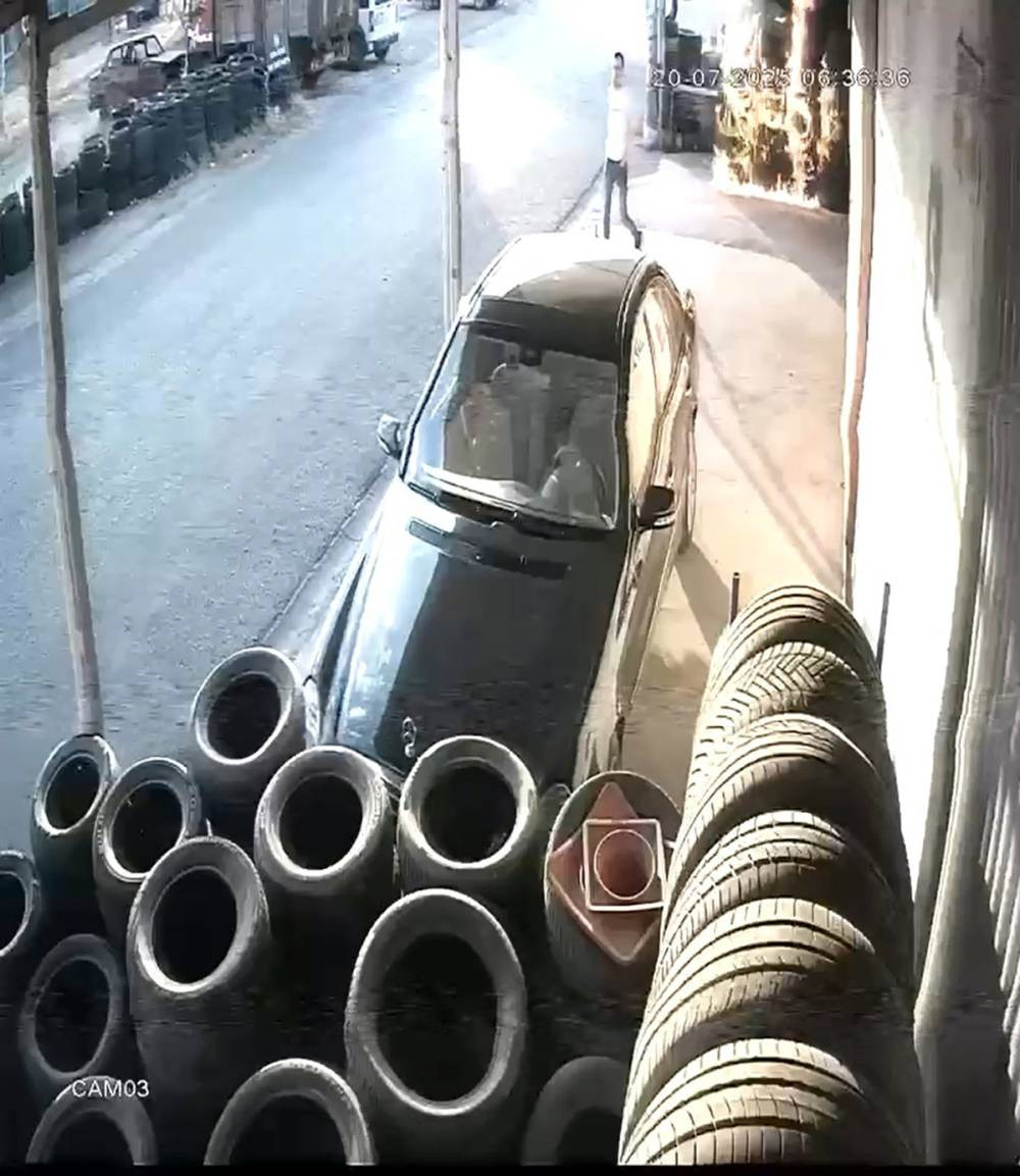 Kırklareli’de şok olay! Lastikler ateşe verdi