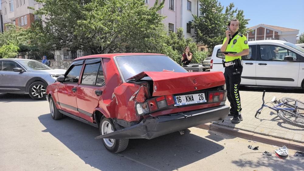 Zincirleme kaza: Yaralılara kartonlarla gölge seferberliği