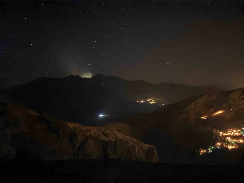 Artvin semalarında gizemli ışık! Gece saatlerinde görüldü... Uzmanlar harekete geçti
