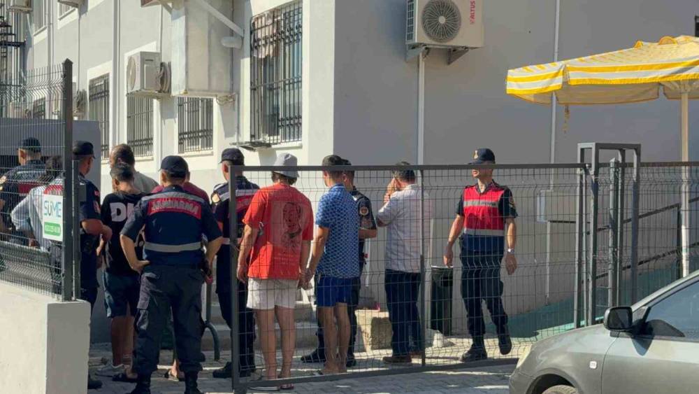 Plajda kaçış planı çöktü! Çok sayıda kişi gözaltına alındı
