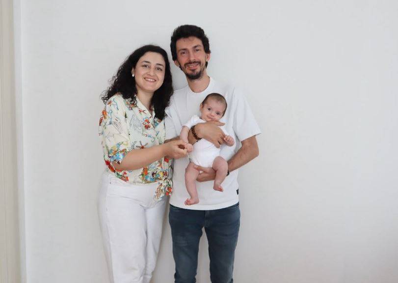 Yangında eşi ve çocuğunu kaybetmişti: Acılı baba yürekleri dağladı!