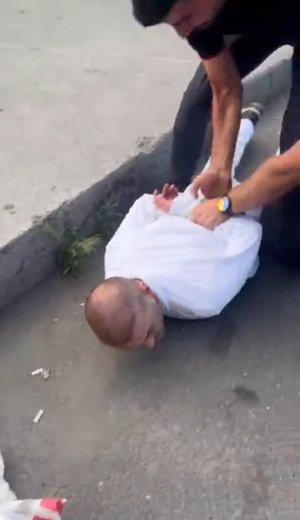 Jandarma poşetleri açınca gözlerine inanamadı! Oyuncak kutularından çıktı