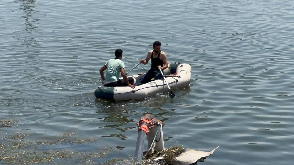 Genç, serinlemek için girdiği Kızılırmak'ta kayboldu