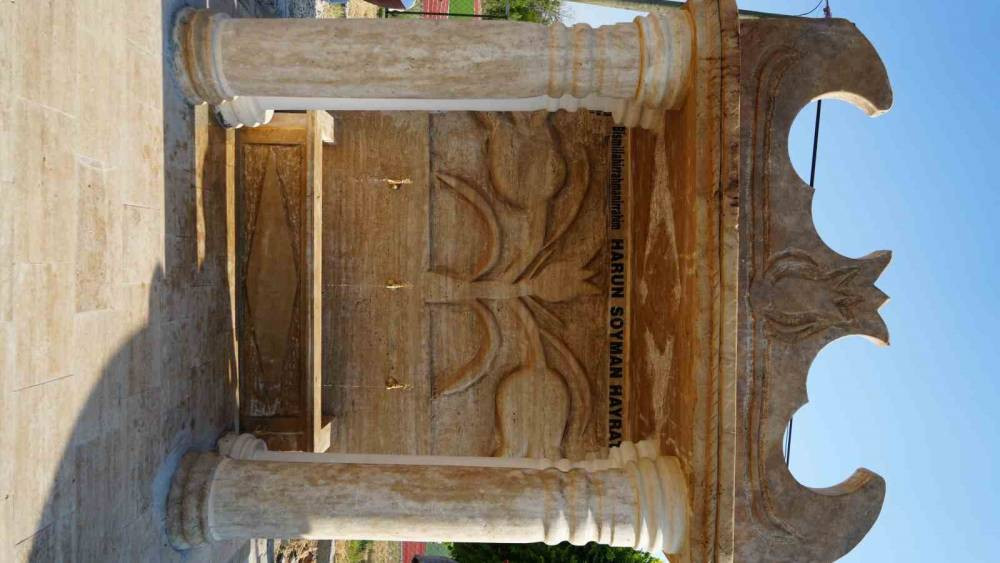 Safiye Soyman oğlunun adına yaptırdığı hayratı gözyaşlarıyla açtı! "Dışım gülüyor içim yanıyor"