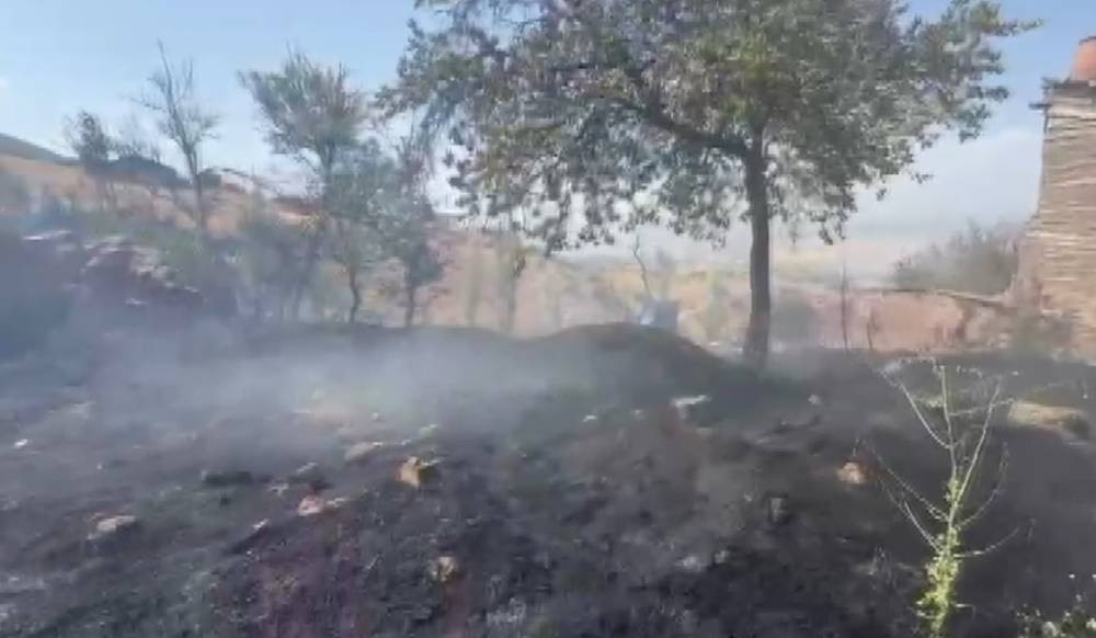 Abdurrahman Köyünde felaket! Yangın evleri yuttu