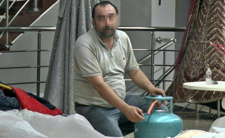 Kahraman itfaiyeci öfkeli kocayı tek hamlesiyle durdurdu! Mutfak tüpünü bomba gibi patlatacaktı: Polisler bile şaşkına döndü