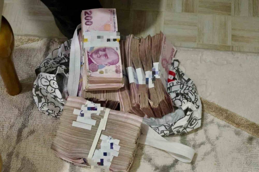 Sahte hesaplarla dolandırıcılık! Şebeke çökertildi