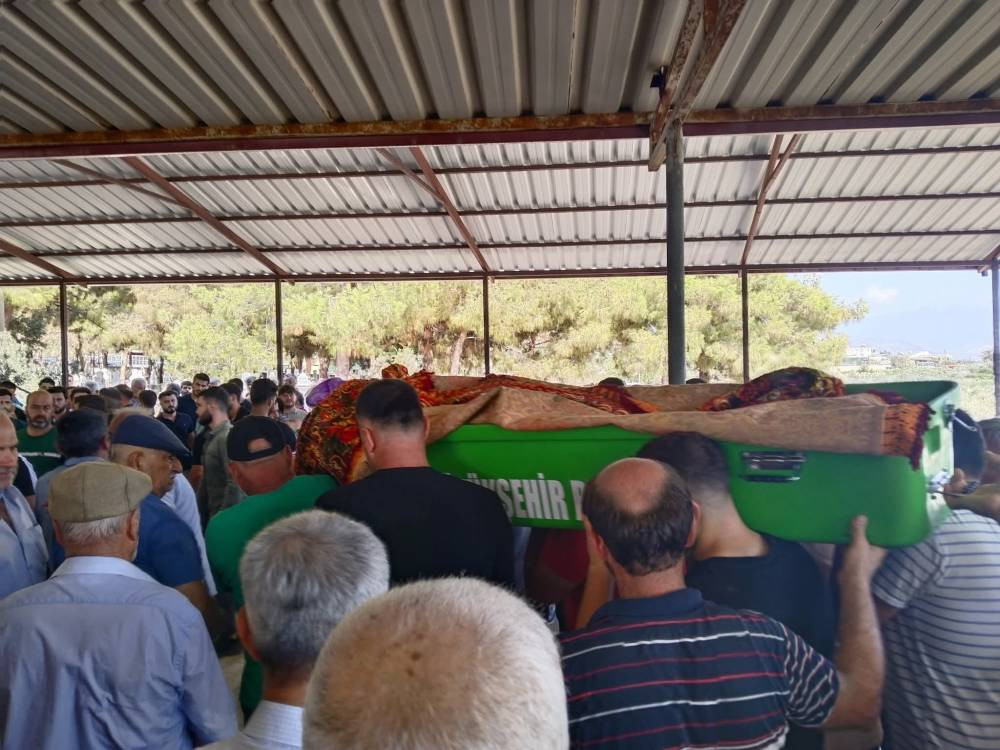 Tıp dünyasını yasa boğan ölüm! Ameliyattan çıkmıştı