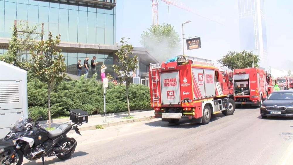 Yangın alarmı çaldı! İstanbul’da kamu bunasında yangın