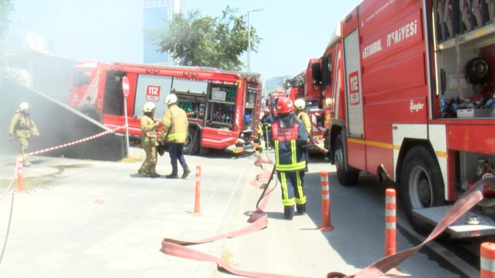 Yangın alarmı çaldı! İstanbul’da kamu bunasında yangın