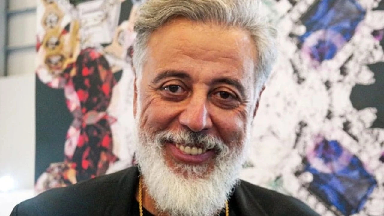 hamdi-alkandan-dorduncu-evlilik-surprizi-doktor-sevgiliye-pariste-romantik-teklif-yenicag-1.webp