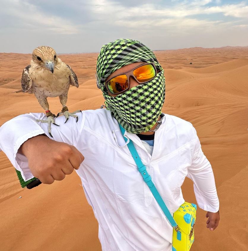 rap-dunyasinin-yildizi-lvbel-c5ten-surpriz-ask-itirafi-50-milyonluk-arabasiyla-gundemde-yenicag-11.jpg