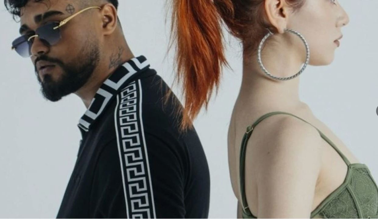 rap-dunyasinin-yildizi-lvbel-c5ten-surpriz-ask-itirafi-50-milyonluk-arabasiyla-gundemde-yenicag-21.jpg
