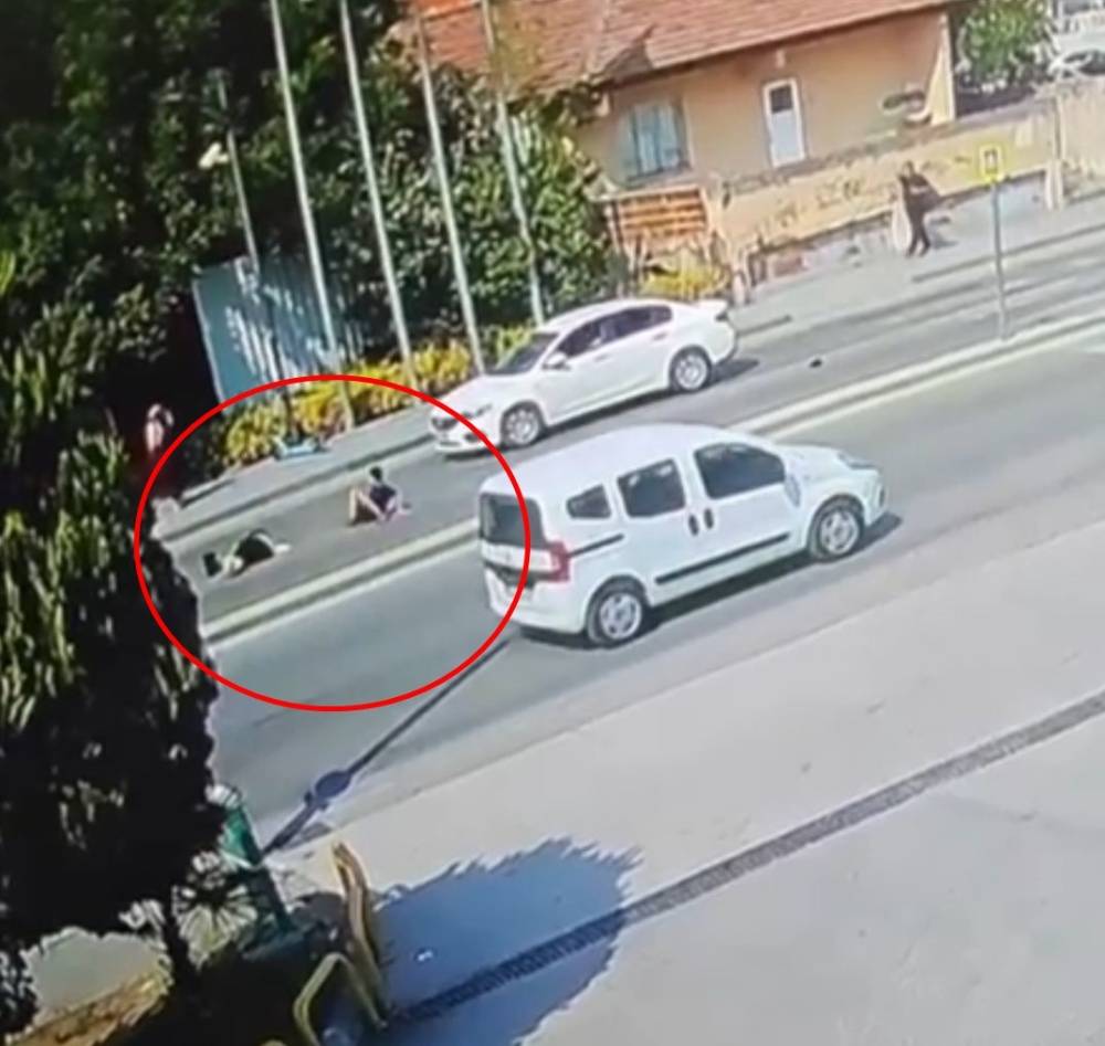 Anne ile oğlu kazada yaraladı! Çocuğun feryadı yürekleri dağladı