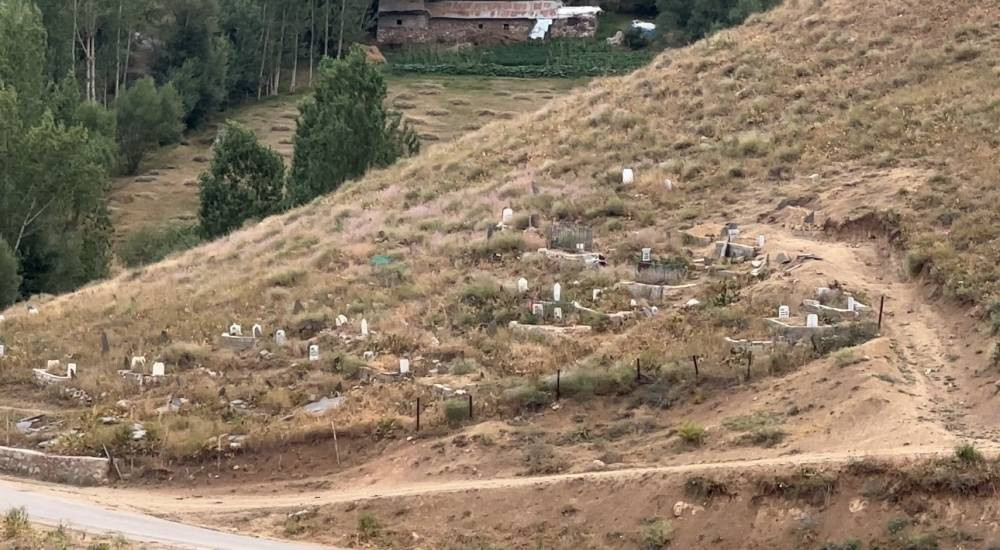 Henüz 27 yaşındaydı: Mezardaki nöbet yürekleri dağladı!