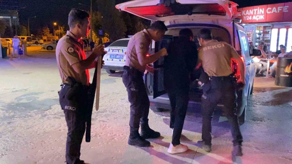 Bekçilerin gözünden kaçmadı! 60 santim uzunluğunda