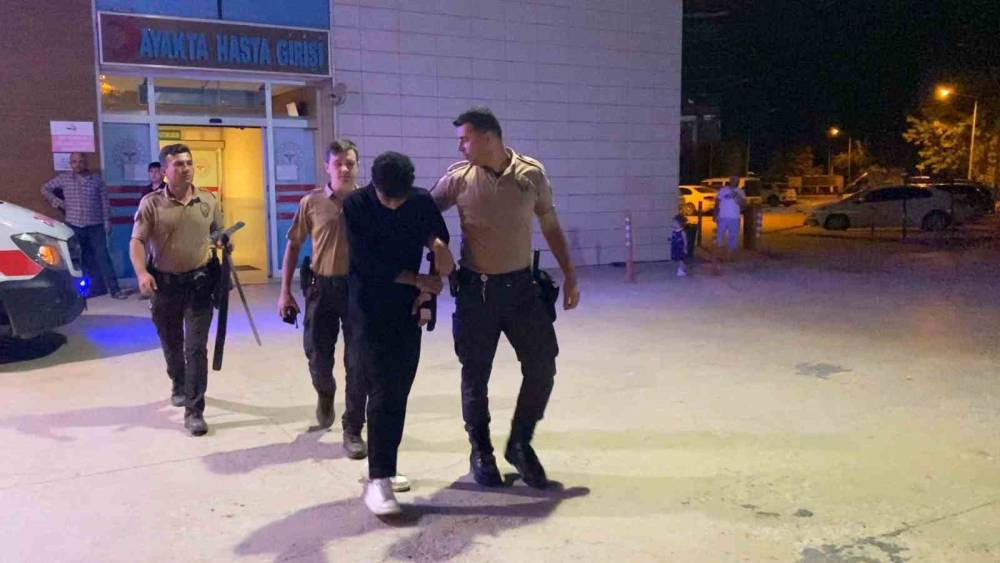 Bekçilerin gözünden kaçmadı! 60 santim uzunluğunda