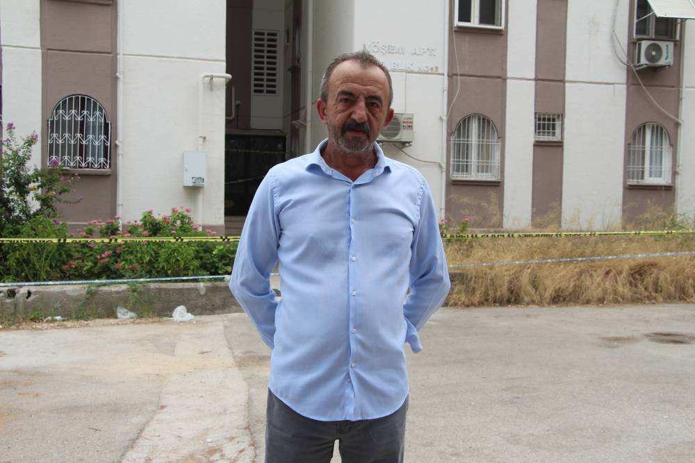 Bunu da yaşadık! Apartmanda merdivenler çöktü: 10 kişi mahsur kaldı