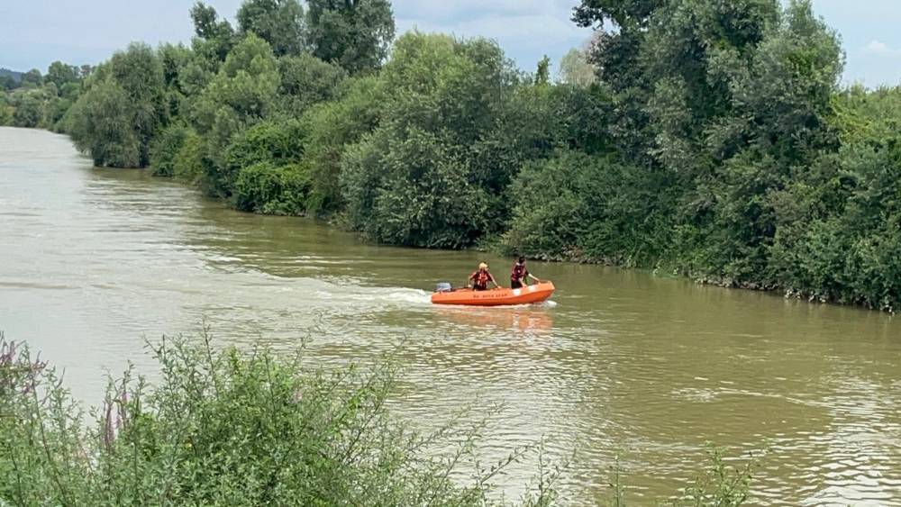 Sakarye Nehri'nde akıntıya kapıldı: Arama sürüyor!
