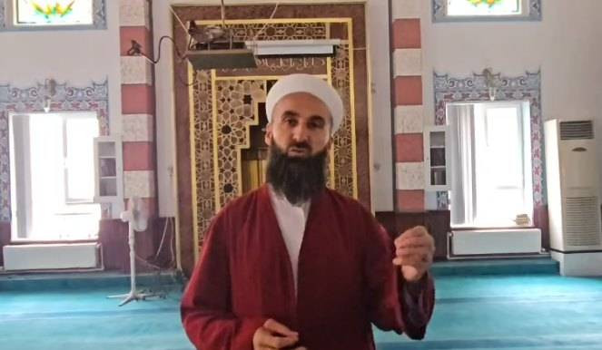 İmam çocuğu havada yakaladı