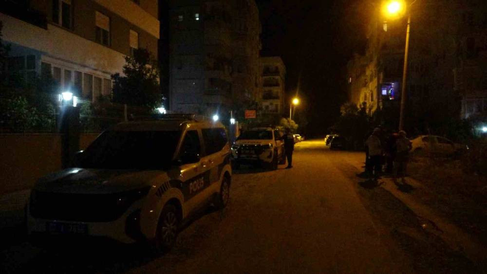 İşaret fişekleri atıldı el fenerleriyle ‘SOS’ yazıldı! Antalya’da ekipler alarma geçti: Dağlık alan didik didik arandı