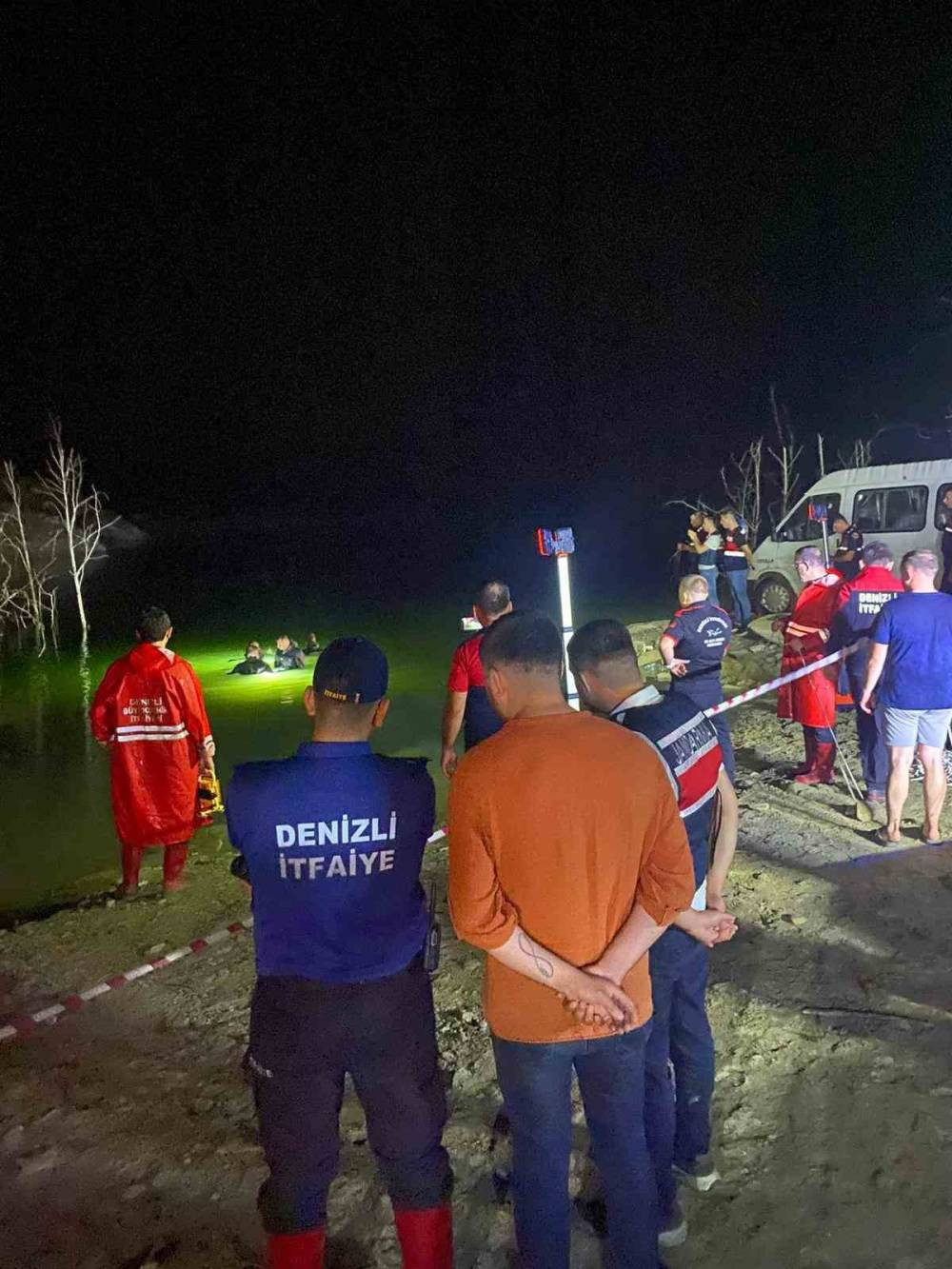 Gölette piknik kabusa dönüştü! Eşinin feryadı yürekleri dağladı
