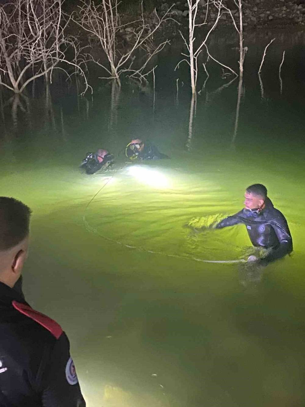 Gölette piknik kabusa dönüştü! Eşinin feryadı yürekleri dağladı