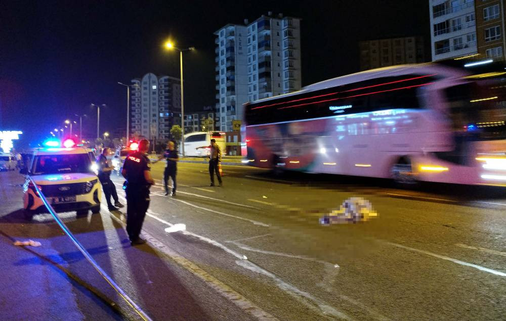 Kan donduran kaza! Kadına peşe peşe çarptılar