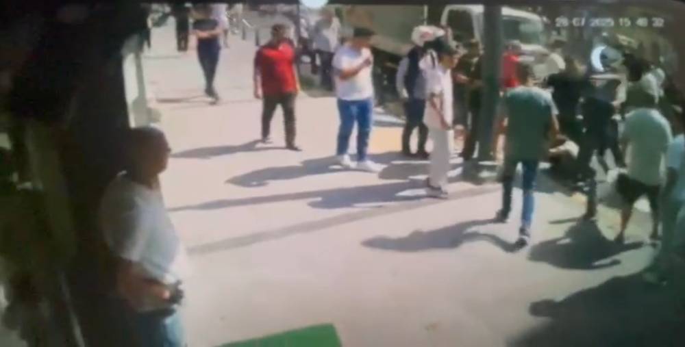 İstanbul'da nakliyeciye sokak ortasında meydan dayağı!