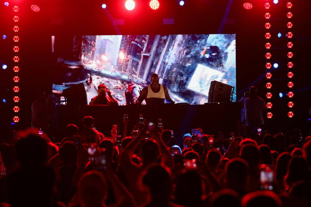 Shaq Antalya’yı salladı: DJ Diesel sahneyi ateşe verdi!