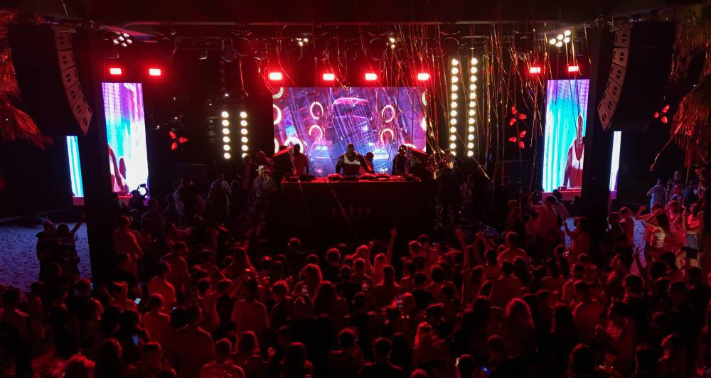 Shaq Antalya’yı salladı: DJ Diesel sahneyi ateşe verdi!